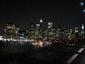 Manhattan vu du pont de Brooklyn la nuit