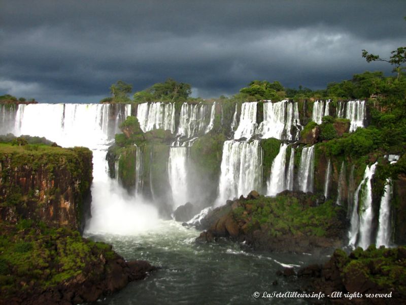 Tout comme celui de la partie sud des chutes d'Iguazu