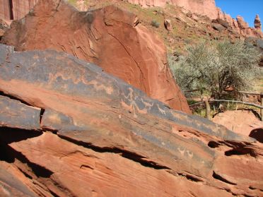 P&eacute;troglyphes d'une autre &eacute;poque