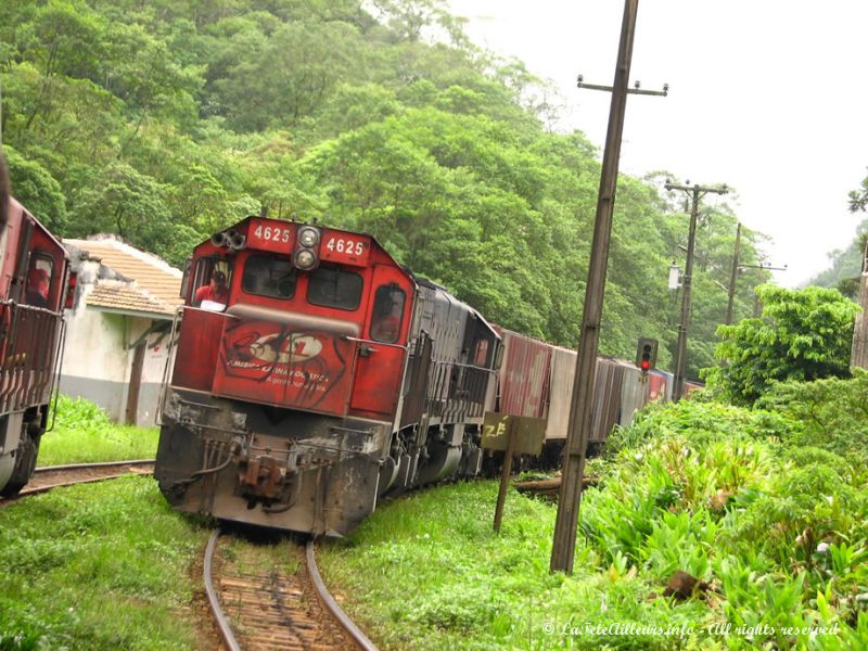 Une des três rares lignes de chemin de fer du Brésil