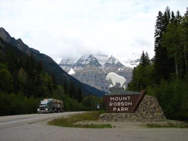 Le Mont Robson, au sommet malheureusement cache par les nuages