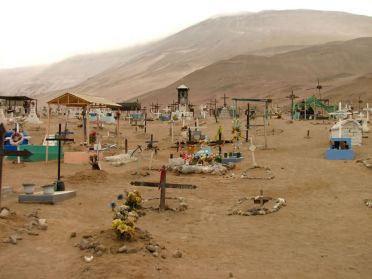Le cimeti&egrave;re de Poconchile, village pr&eacute;-inca