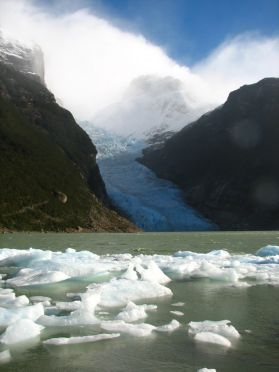 ArrivÃ©e au Glacier Serrano aprÃ¨s 3h30 de bateau