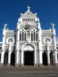 La basilique a Ã©tÃ© restaurÃ©e Ã  l'identique aprÃ¨s les tremblements de terre
