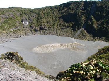 Un des crat&egrave;res du parc national