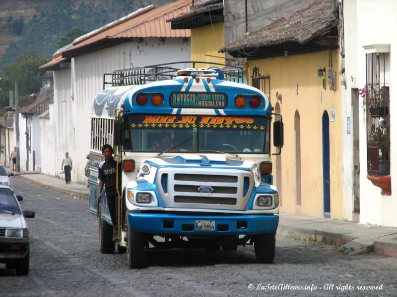 Les bus du Guatemala, c'est quelque chose !