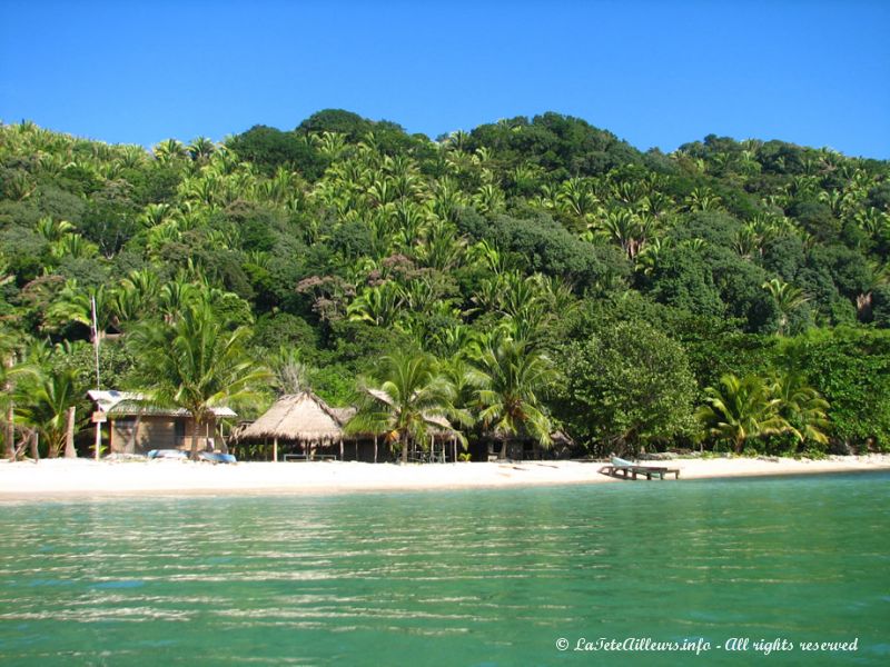 La belle plage de Playa Cocolito, un petit village garifuna