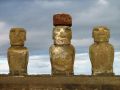Un seul moai possède encore son pukao (chapeau)