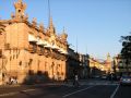 Le palais de Gobierno fait face à la cathédrale