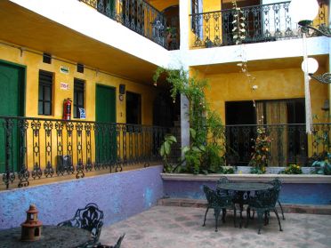 La cour de notre petit hôtel