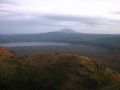 Belle vue sur la lagune de Masaya et le volcan Mombacho Ã©galement