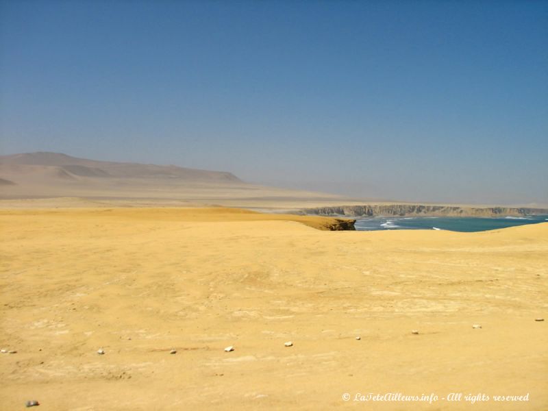 Un désert de sable aux couleurs superbes, la mer, que demander de plus ?