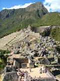 Le Mirador et le mont Machu Picchu dominent la Place SacrÃ©e et la maison du PrÃªtre
