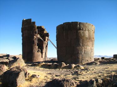Les Incas construisirent également des tombes ici