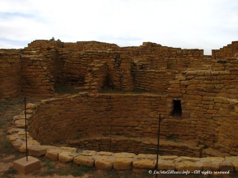 A Far View, on trouve de nombreuses ruines de pueblos anasazis