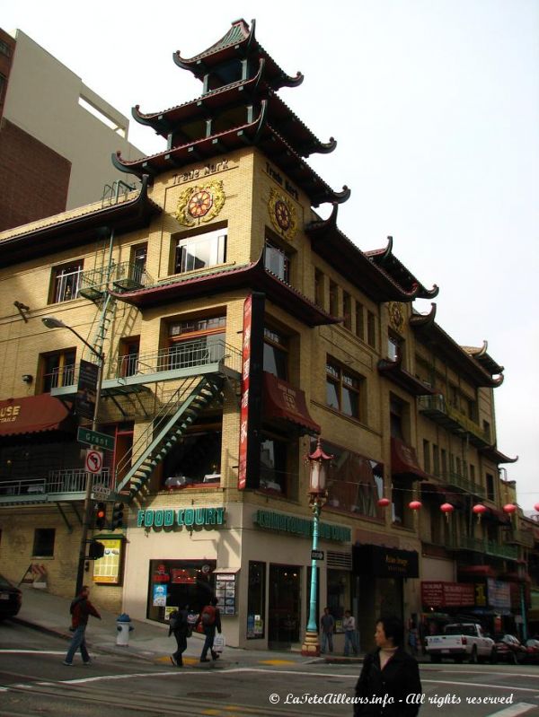 De nombreux batiments de Chinatown conservent le style chinois