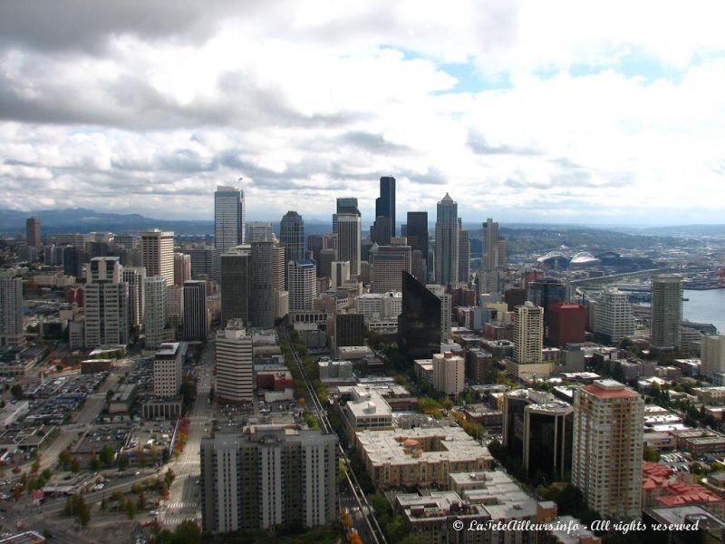 Le Space Needle offre de belles vues sur Seattle