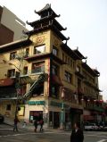 De nombreux batiments de Chinatown conservent le style chinois