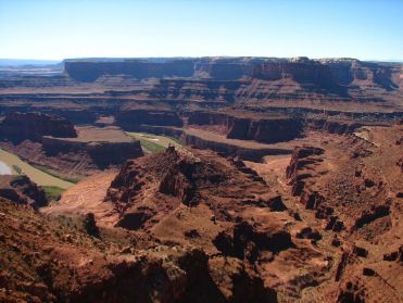 Vue sur le Shafer Canyon depuis le cote oppose a Canyonlands