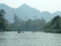 La rivière Nam Song est parfaite pour une petite randonnée en canoë