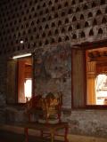 A l'intérieur du Wat Sisaket, on retrouve encore des milliers de statuettes dans des alvéoles creusées dans les murs