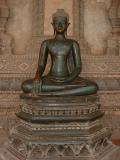 Bouddha dans la position du lotus