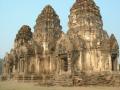 Le Wat Prang Sam Yod